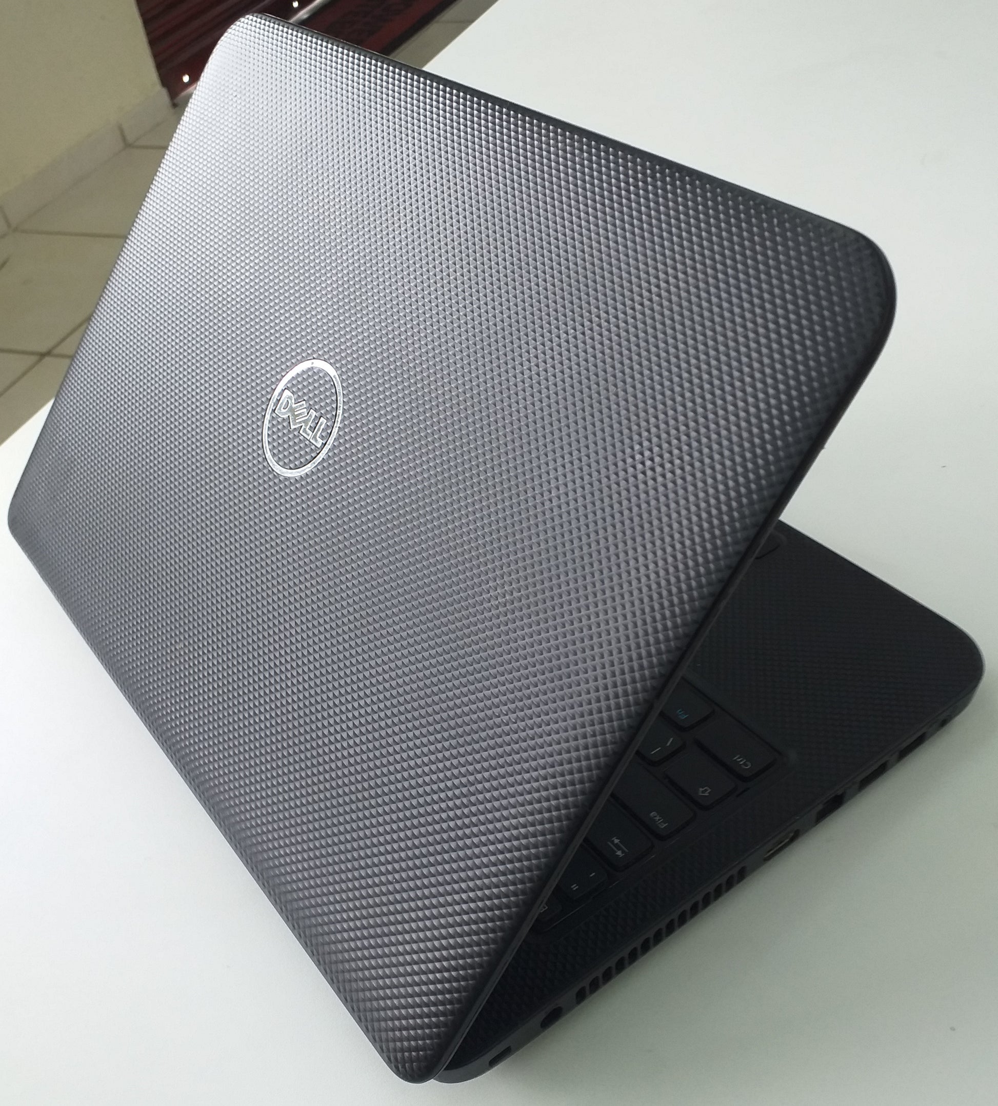 Notebook Dell 3421 - i3 - Memória 8GB - HD 500GB - Tela 14