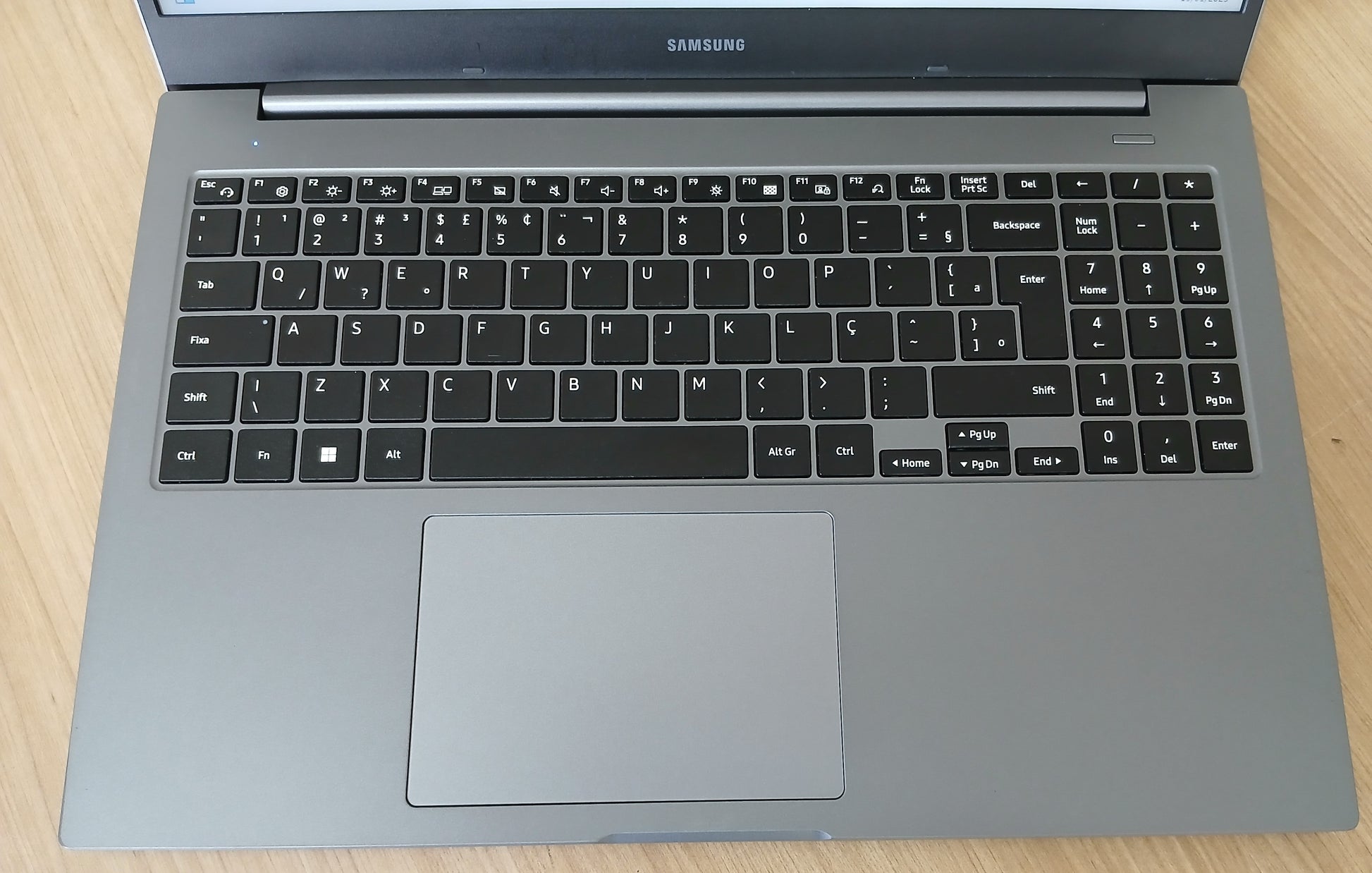 Notebook Samsung NP550DXA- i5-11th NVME 256GB Mem 8GB Tela 15.6