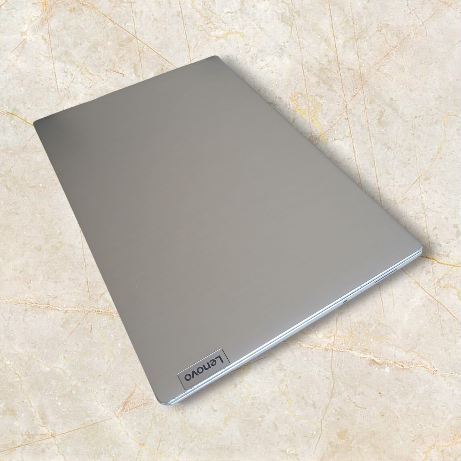 Notebook Lenovo Ideapad 3 - Celeron-N4020 - Memoria 4GB NVME 120GB Tela 15.6"