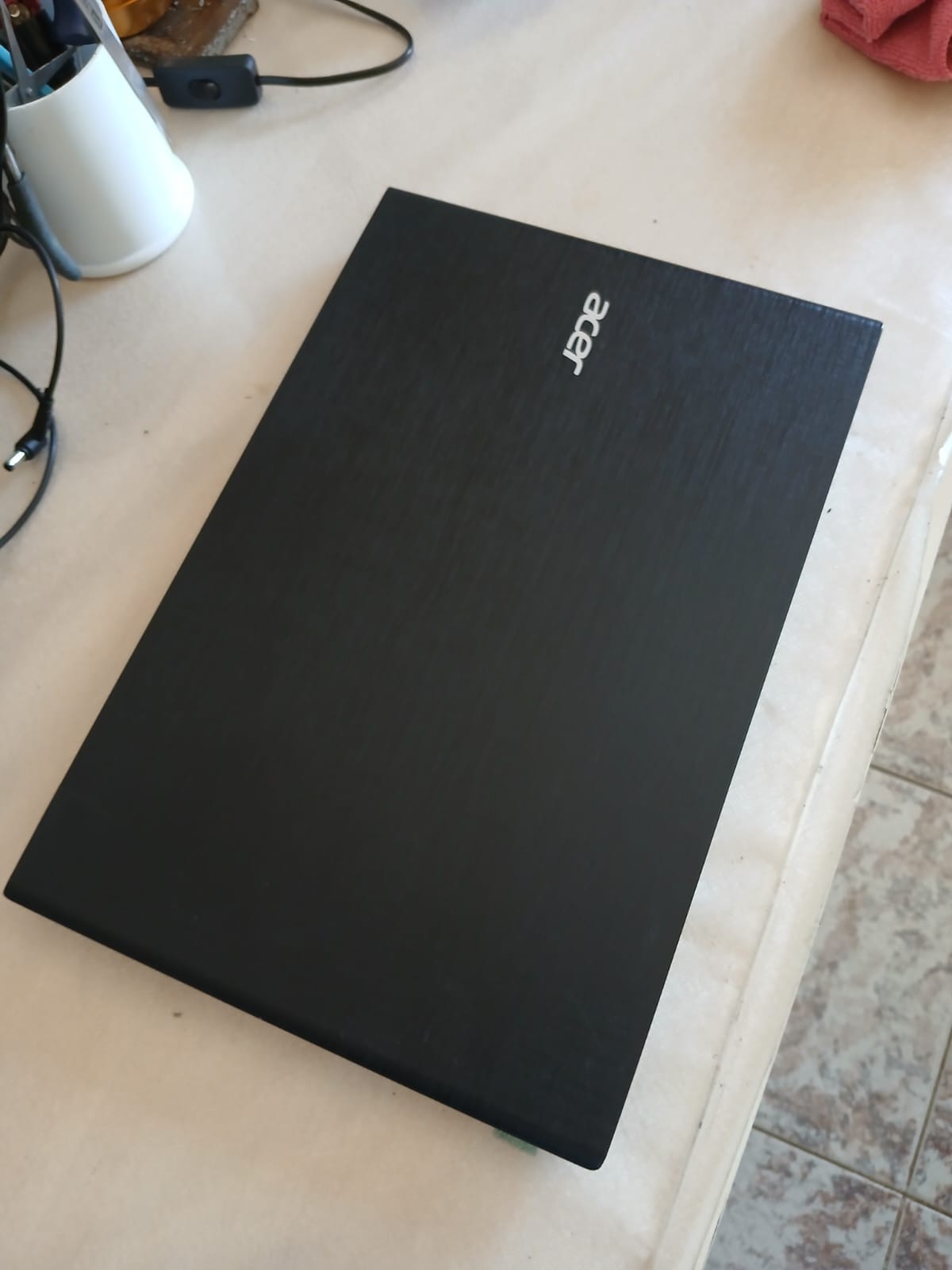 Notebook Acer E5-574 - i5-6200U Memoria 8GB SSD 120GB Tela 15.6"
