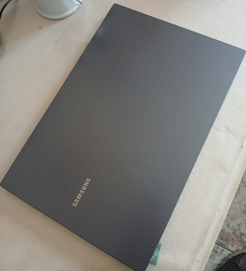 Notebook Samsung Book i3-1115G4 - Memoria 8GB NVME 256GB Tela 15.6"